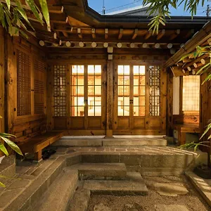 https://luxury-hanok-stay-onyou.hotelofseoul.com